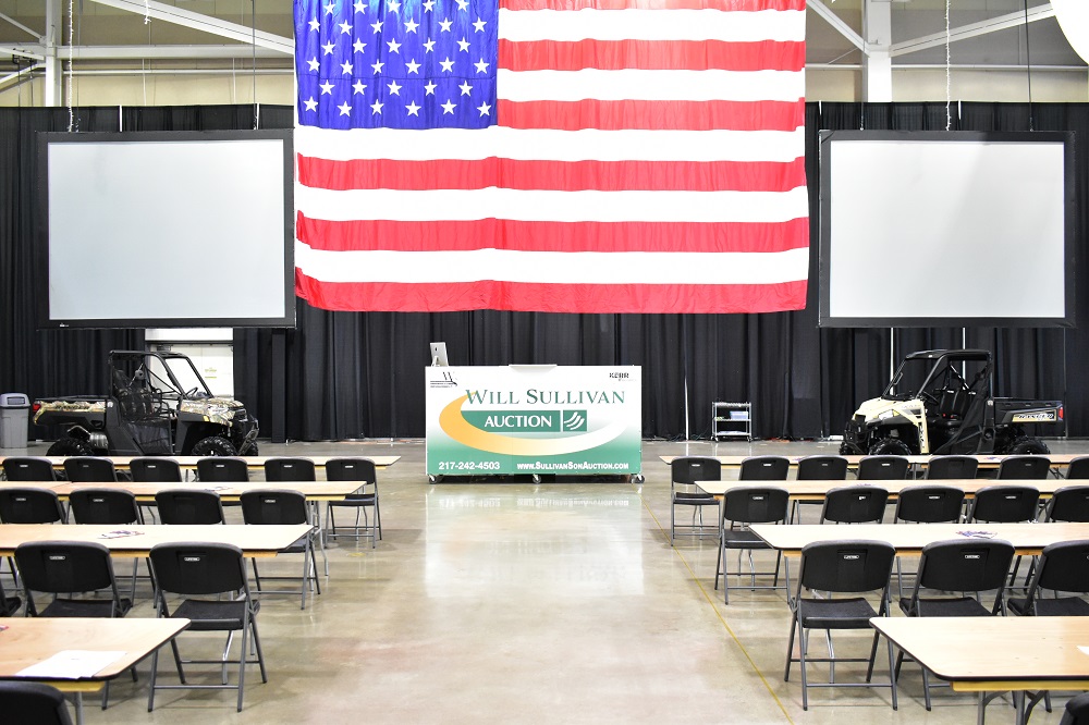 Auction Photo